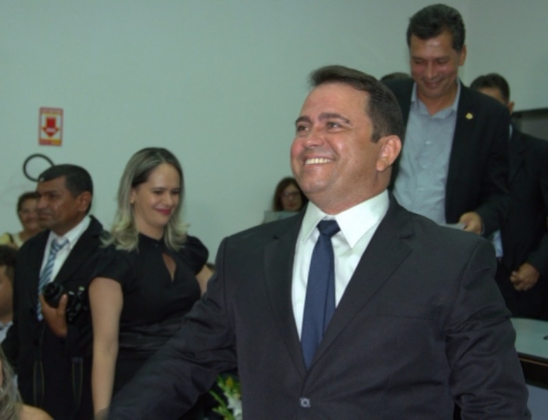 Ex-prefeito de cidade paraibana morre após ser picado por abelha e ter reação alérgica 