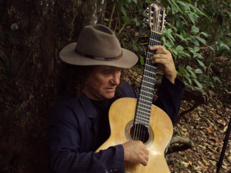 Morre o cantor e compositor paraibano Vital Farias, aos 82 anos
