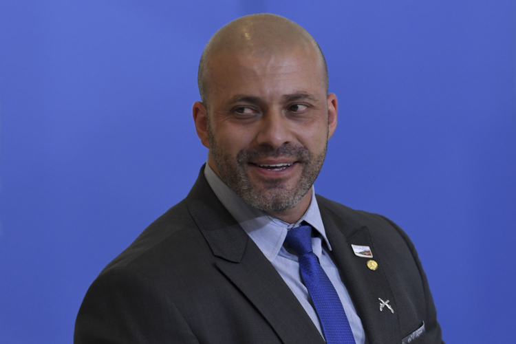 Moraes nega perdão da pena a ex-deputado Daniel Silveira