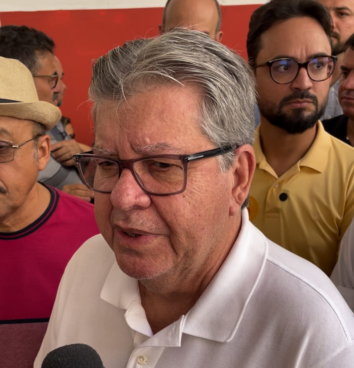 VÍDEO: Durante convenção, João Azevêdo destaca liderança de Leo Bezerra em João Pessoa: “Ele é nossa maior referência na capital”