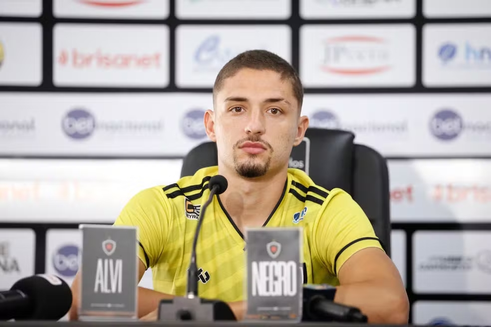 Jogador do Botafogo-PB que sofreu fraturas no braço está liberado para final do Campeonato Paraibano