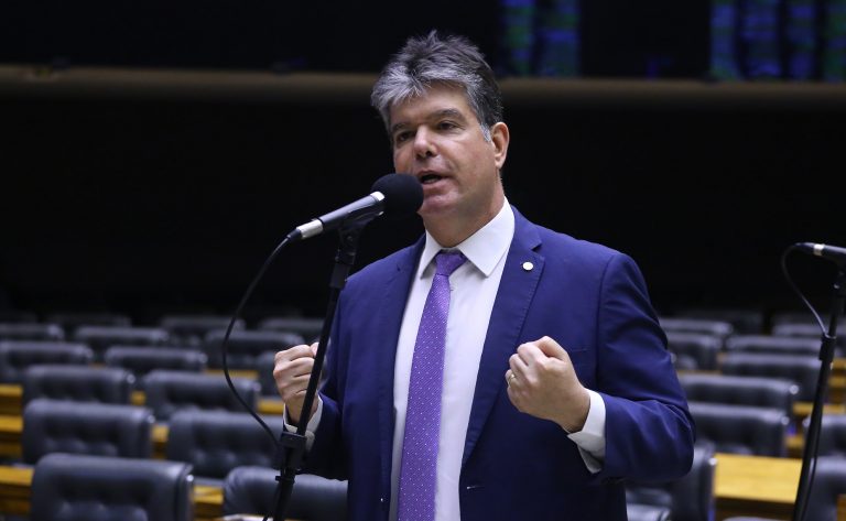 Ruy Carneiro é eleito presidente da Comissão de Previdência e Assistência Social