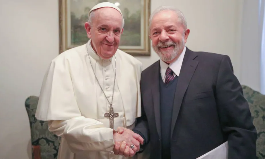 Lula decreta luto oficial de sete dias pela morte do Papa Francisco