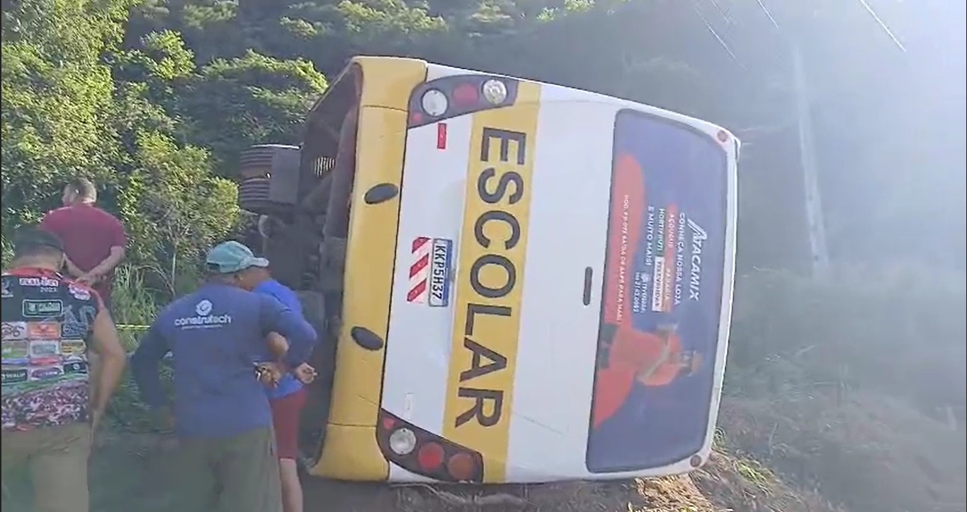 Polícia abre inquérito para apurar acidente com ônibus escolar que matou dois estudantes no Brejo da Paraíba