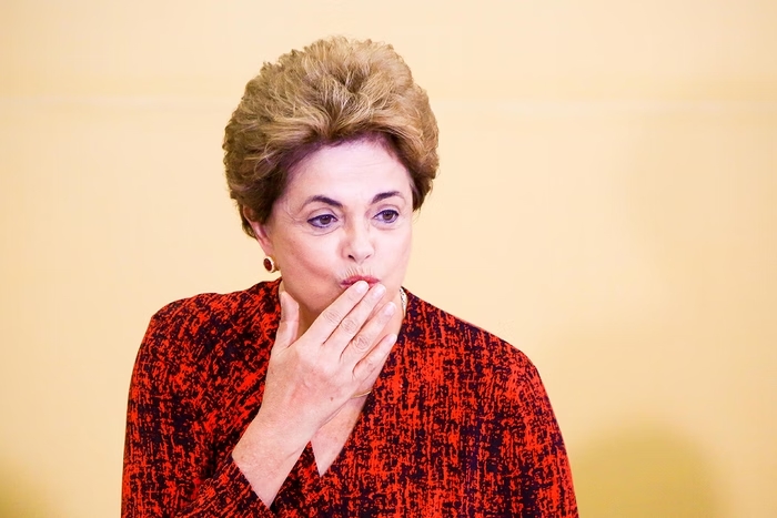 Comissão concede anistia política a Dilma com indenização de R$ 100 mil