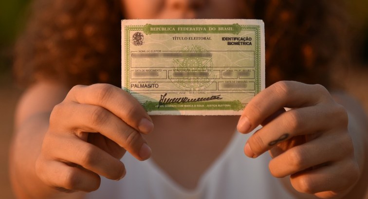 TSE: prazo para regularizar título de eleitor termina nesta segunda; veja o que você precisa fazer