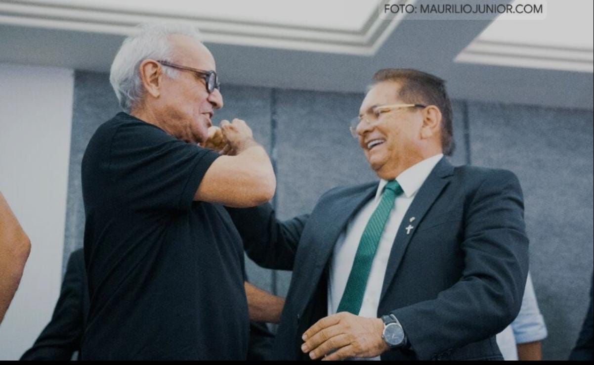 Cícero e Galdino fecham pacto e miram Governo em 2026: “Quem estiver melhor nas pesquisas recebe apoio”