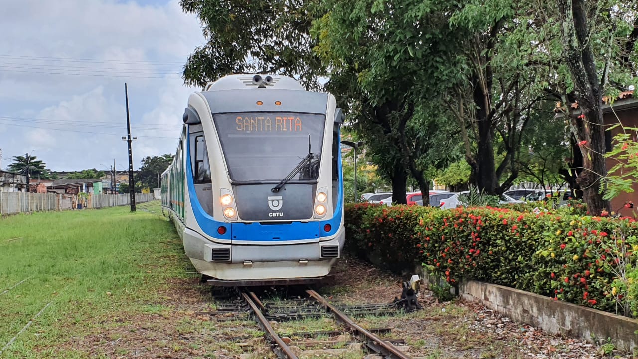 Trens urbanos de João Pessoa voltam a funcionar a partir das 8h, neste sábado