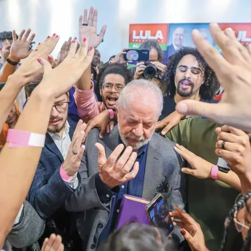 PT divulga carta a evangélicos e diz que governo Lula sempre teve “respeito e reconhecimento” pelas igrejas