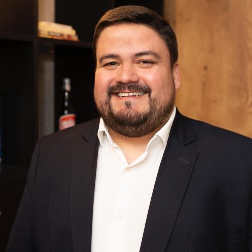 Juarez Guedes palestra sobre criatividade e sentimento público no principal evento de comunicação política de Portugal