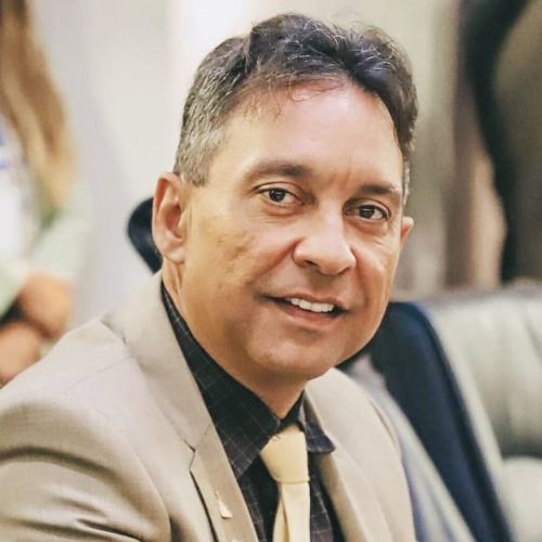 Bruno empossa Fábio Ramalho na chefia de gabinete da Prefeitura de Campina Grande, nesta segunda-feira