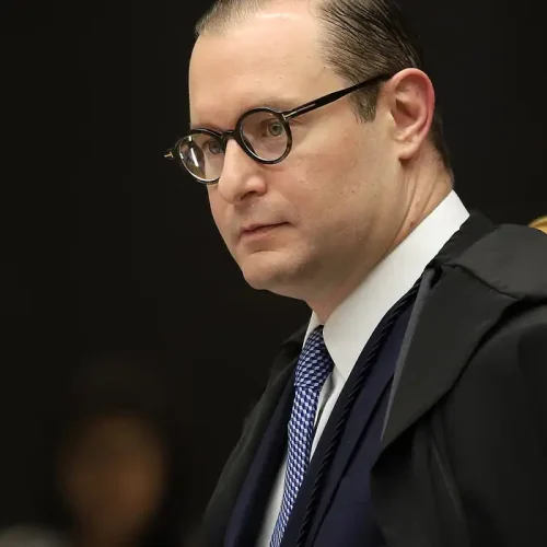 Trama golpista: Cristiano Zanin também vota por reconhecimento de organização criminosa
