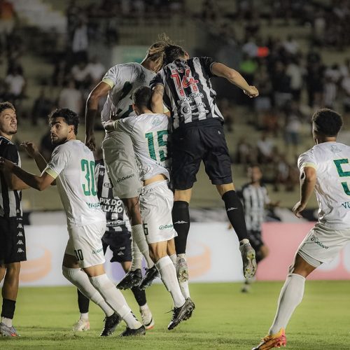 Botafogo-PB joga mal e perde para o Floresta pela Série C