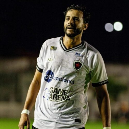Henrique Dourado revela desejo de marcar história no Botafogo-PB: “Quero deixar meu legado”