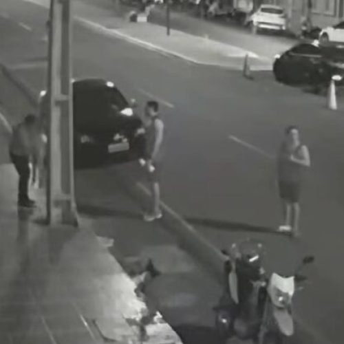 Juiz prende homem em flagrante após vê-lo arremessando o próprio filho ao chão, no Sertão da Paraíba