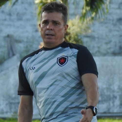 Evaristo Piza é anunciado como novo treinador do Botafogo-PB