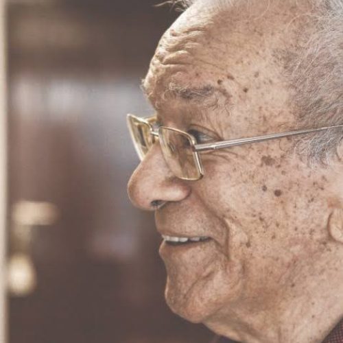 Morre em João Pessoa o cantor e compositor Antônio Barros, ícone da música nordestina