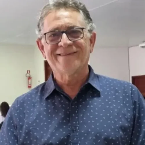 Prefeito Eymard Pedrosa promove demissão em massa de servidores contratados, em Mataraca