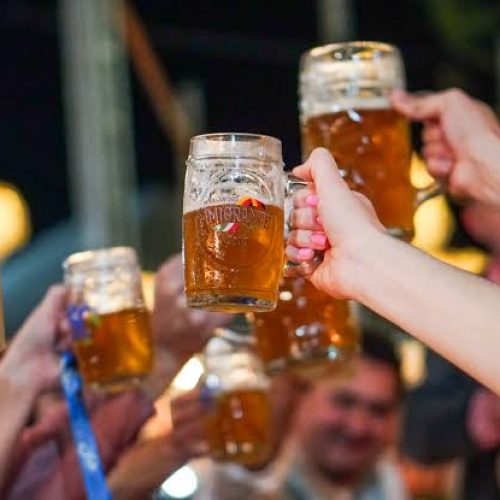 Desembargador suspende lei que libera entrada de consumidores com bebidas e alimentos em cinemas e shows na Paraíba