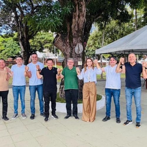 Adriano Galdino desiste de pré-candidatura ao Governo e anuncia apoio a Lucas Ribeiro em 2026