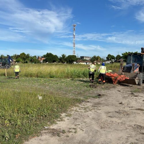 Operação da PF cumpre reintegração em área invadida no entorno do Aeroporto Castro Pinto