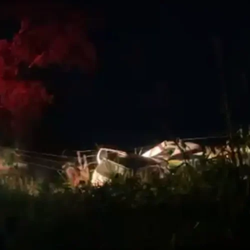 Homem morre após pisar em fio de alta tensão de poste derrubado, na Paraíba