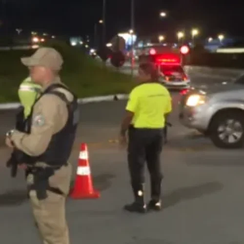 Ciclista morre em acidente envolvendo moto, em João Pessoa; Piloto fica ferido