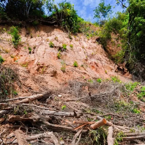 Leo Bezerra anuncia obra na Barreira do Cabo Branco e libera trânsito na ladeira do Altiplano aos Bancários