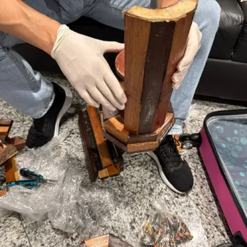 Mulher é presa e droga que viria para João Pessoa é apreendida em aeroporto