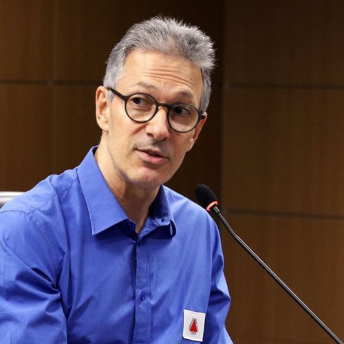 Na Paraíba, Romeu Zema sinaliza apoio a Efraim ao Governo e minimiza racha entre Novo e PL