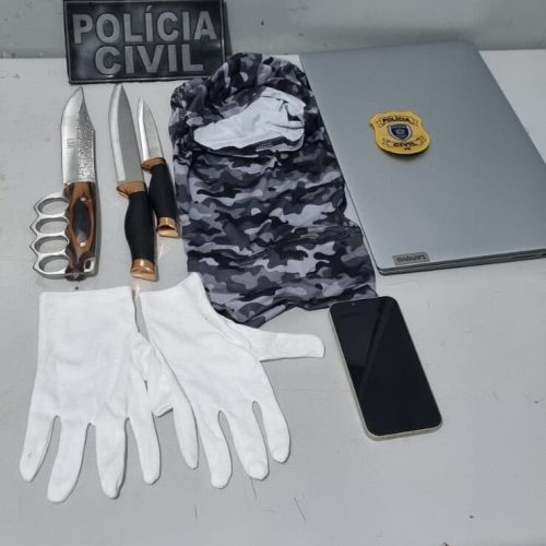 Polícia impede plano de jovem que pretendia assassinar pais, avós e atacar escola, em Mamanguape