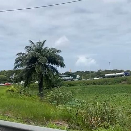 Motociclista de aplicativo morre em acidente no viaduto das Três Lagoas, em João Pessoa