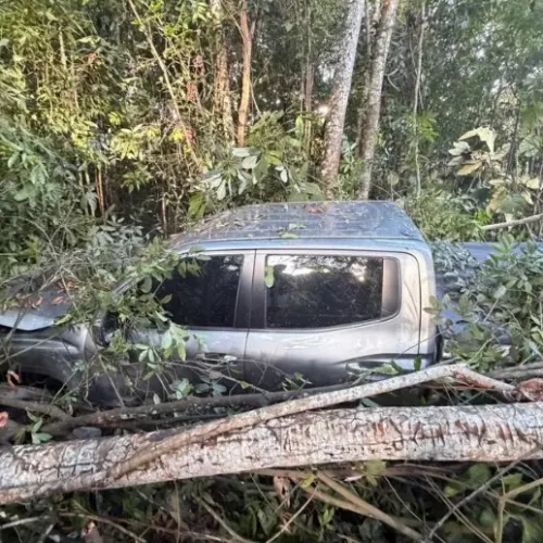 Jornalista Clilson Júnior sofre acidente de carro na BR-230