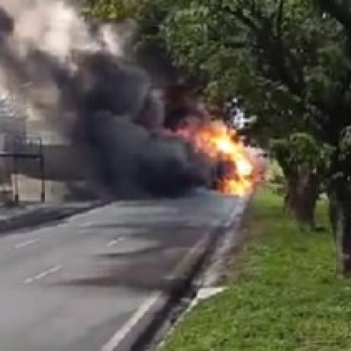 Caminhão-tanque pega fogo na BR-101 e trânsito entre Recife e João Pessoa é interditado