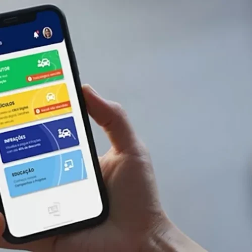 Imagem: Divulgação… - Veja mais em https://www.uol.com.br/carros/noticias/redacao/2024/10/15/carteira-digital-de-transito-aplicativo-vai-alem-da-cnh-e-vira-faz-tudo.htm?cmpid=copiaecola