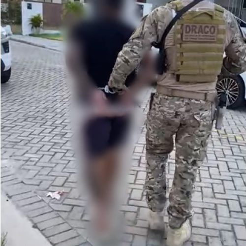 Polícia prende suspeitos de organização criminosa em condomínio de luxo em João Pessoa