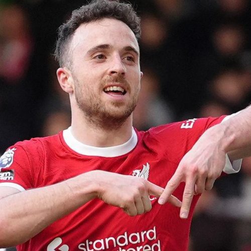Jogador português Diogo Jota, do Liverpool, morre em acidente na Espanha