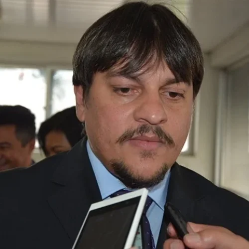 Paraibano vira “homem das demissões” do governo Lula e assusta Centrão; entenda