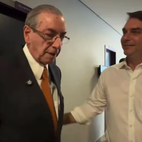 Ex-presidente da Câmara Eduardo Cunha anuncia voto em Flávio Bolsonaro