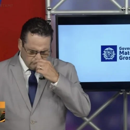 Vídeo: apresentador do Cidade Alerta desmaia ao vivo