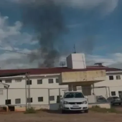 Princípio de rebelião com incêndio é registrado no presídio de Catolé do Rocha, na Paraíba