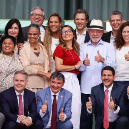Lula exonera ministros para votação em eleições no Congresso; saiba quais