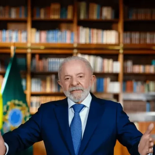 Em pronunciamento, Lula chama políticos brasileiros que apoiam tarifaço de Trump de “traidores da pátria”