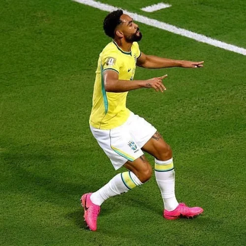 Com gol do paraibano Matheus Cunha, Brasil vence a Escócia e avança na Copa do Mundo