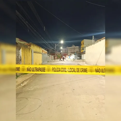 Crime brutal: mulher é morta e decapitada por homem no meio da rua no DF