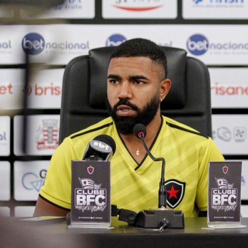 Lateral-esquerdo Evandro retorna ao Botafogo-PB para a sequência da temporada